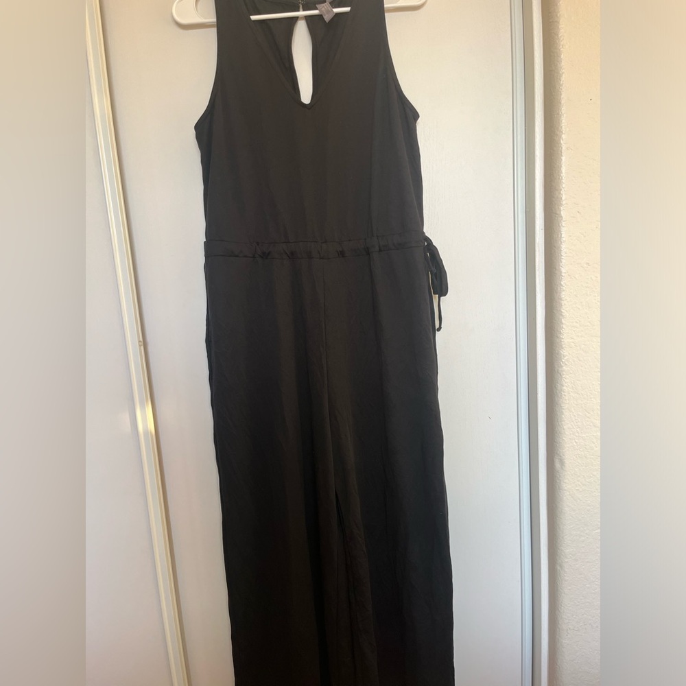 New‎ Sweaty Betty Cruise Cupro V Neck Wide Leg Jumpsuit Black Size 8 - Picture 3 of 8